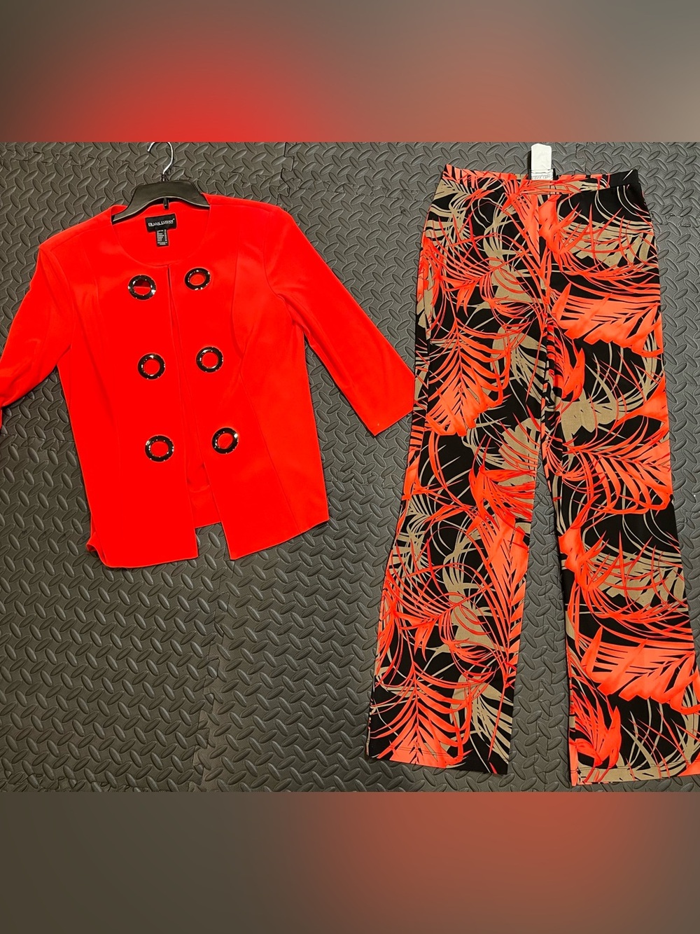 Frank Lyman Red Tailored Jacket & Printed Wide-Leg Pants Set